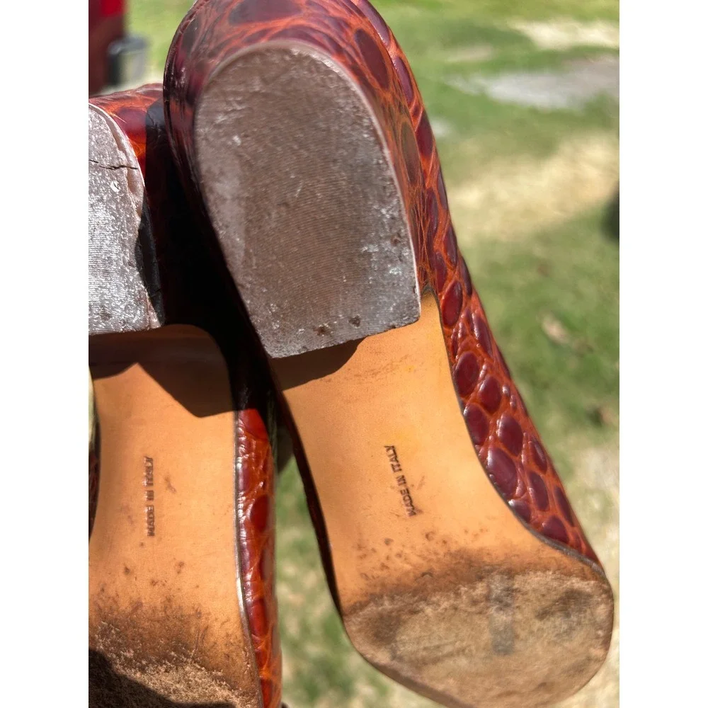 Salvatore Ferragamo Vara Pumps Women 9 AA Brown Croc Embossed Leather‎ Italy
